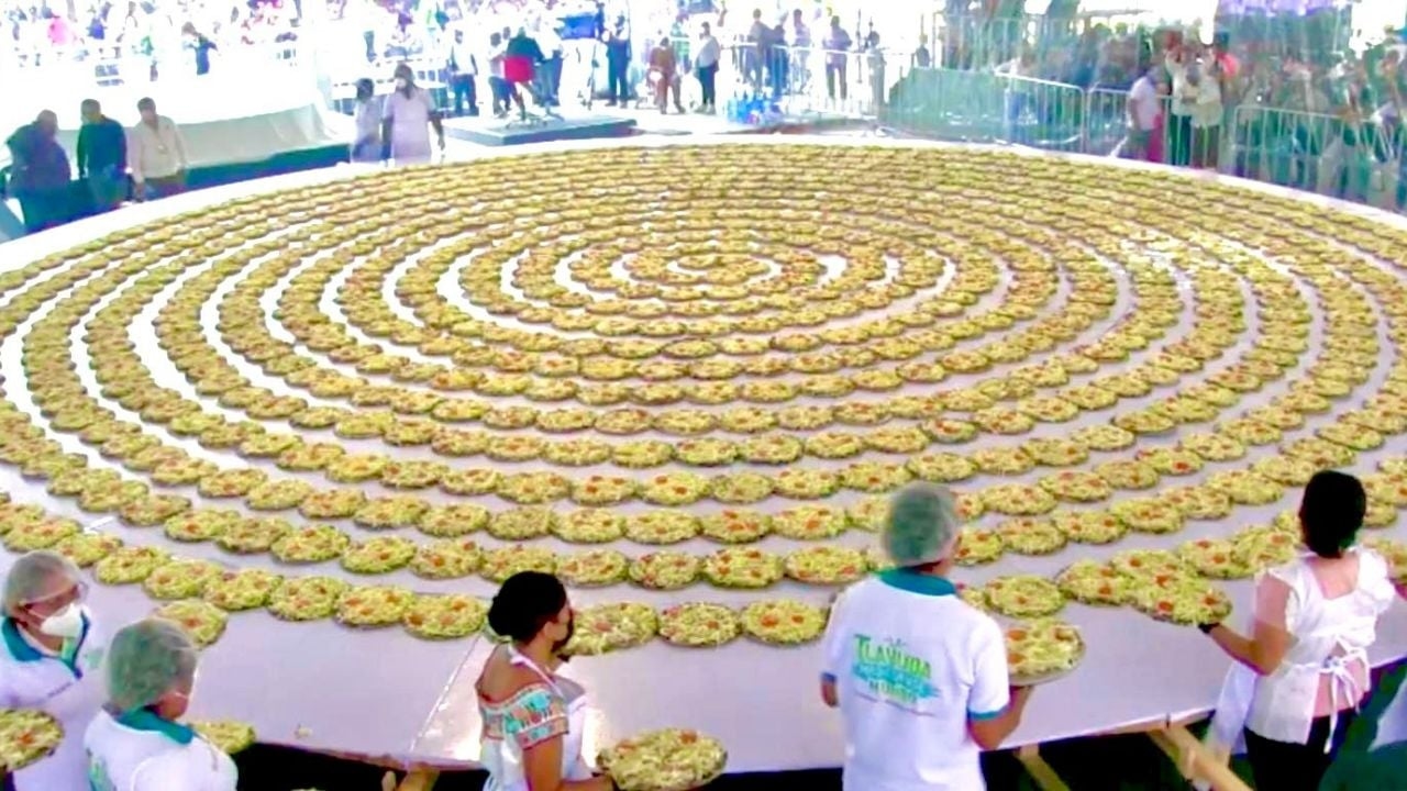 Der Guinness-Weltrekord für die größte Tlayuda sorgt in Oaxaca für Spott.