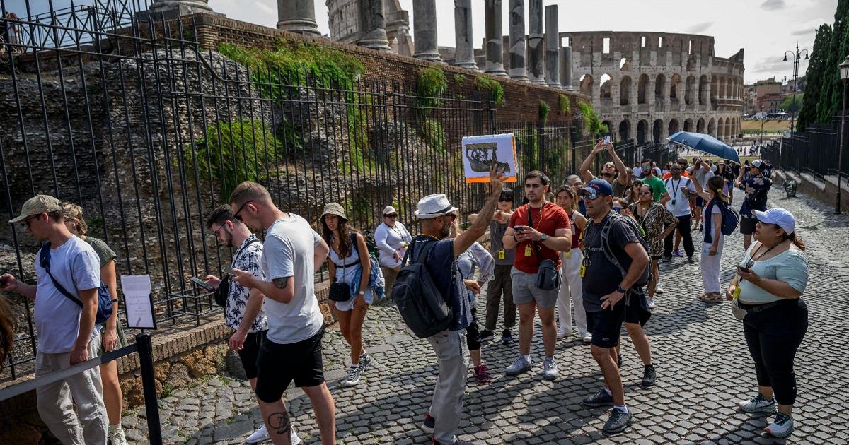 İçişleri Bakanlığı: Ağustos ayında turist sayısı 2024'e göre %9,3 arttı.