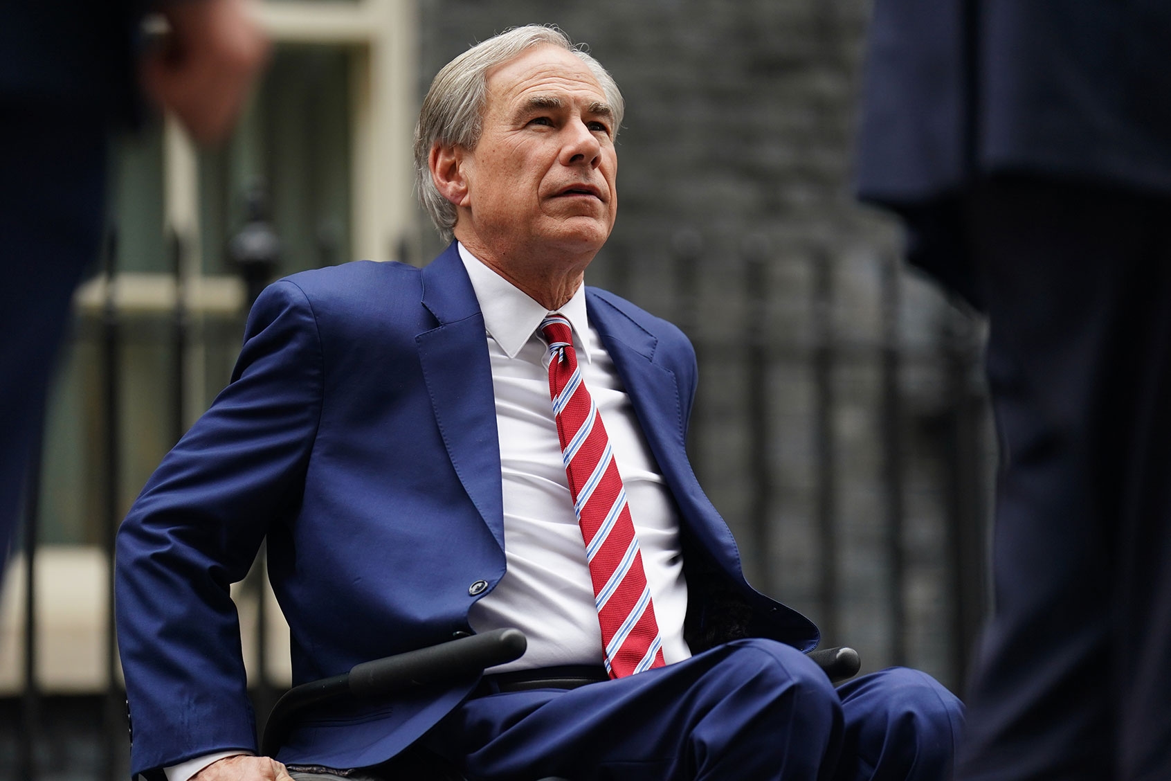 Dlaczego Greg Abbott odmawia ujawnienia swoich e-maili z Elonem Muskiem