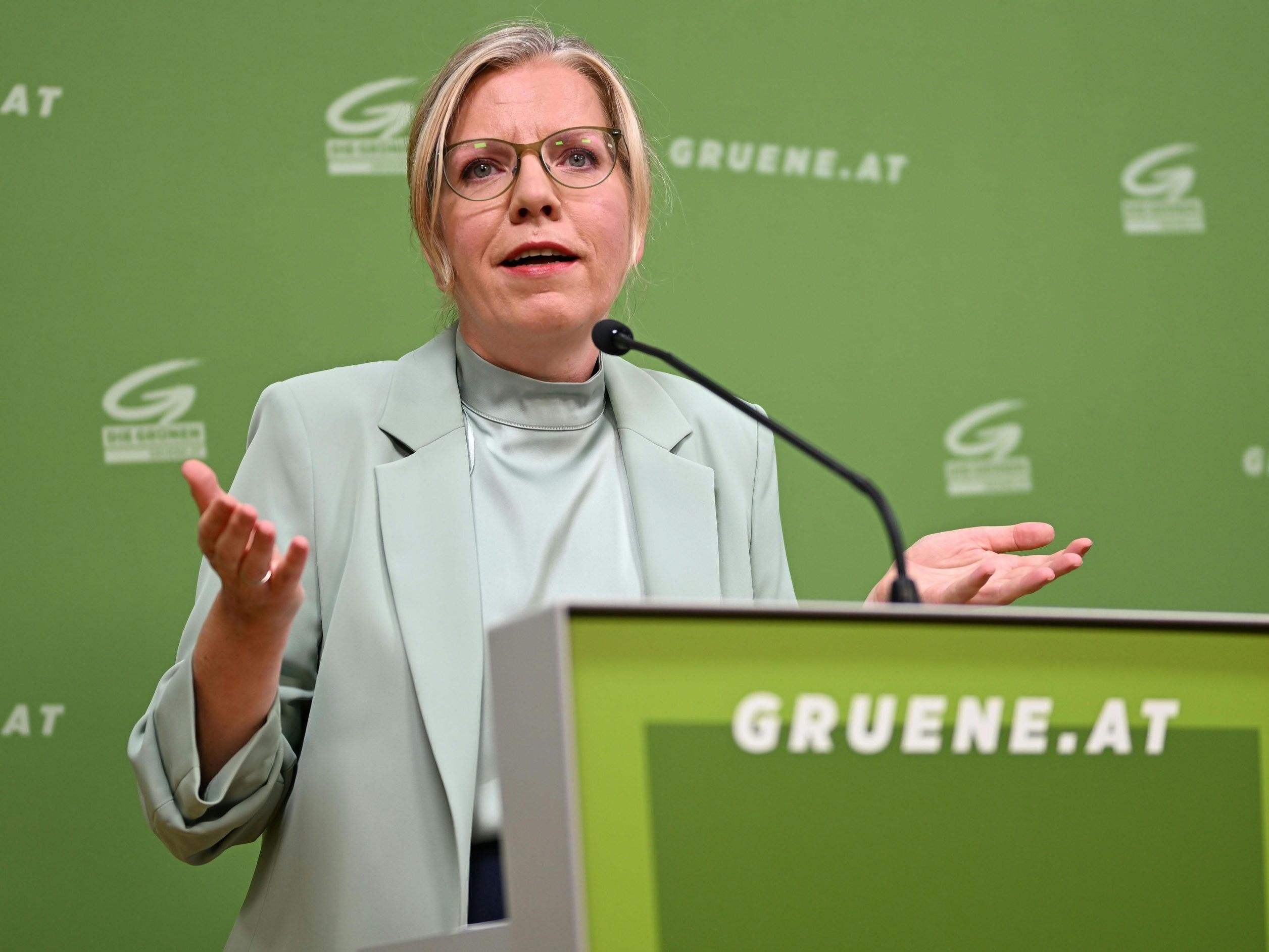 "Alles staat in brand": regering voor Gewessler slechts een wereldkampioen in het aankondigen