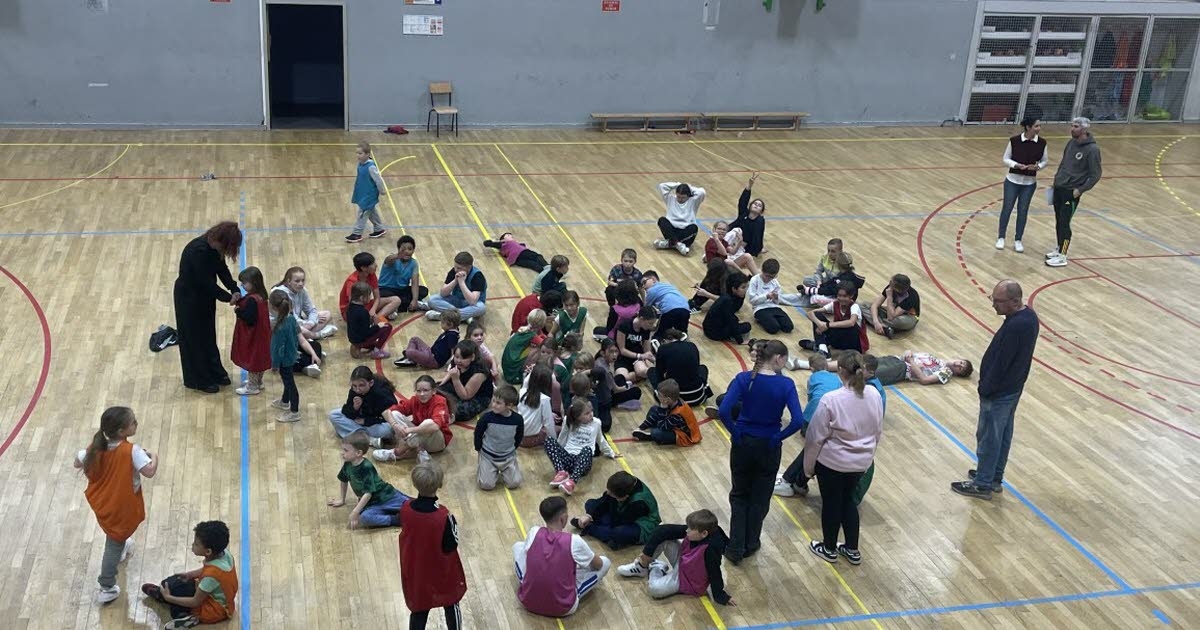 Пон-Сен-Венсан. Легкая физическая активность, квест-игра, праздничная дискотека в развлекательном центре.