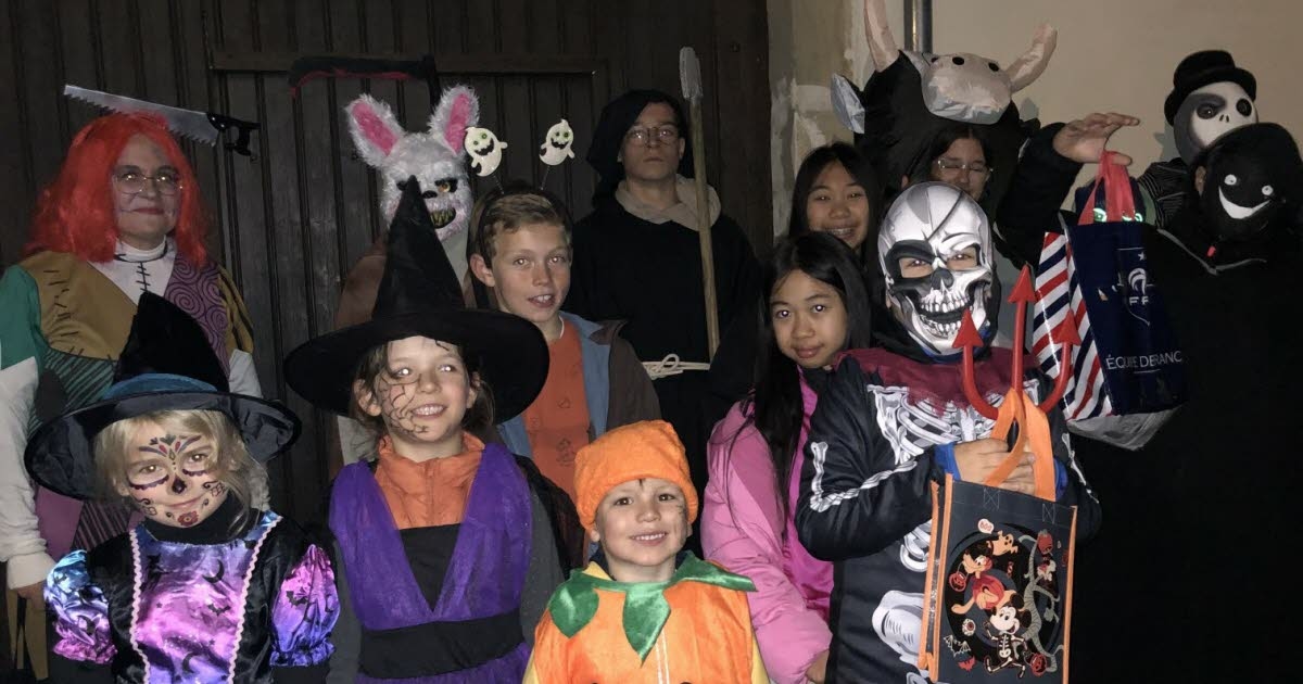 Lebeuville. Les enfants ont fêté Halloween déguisés