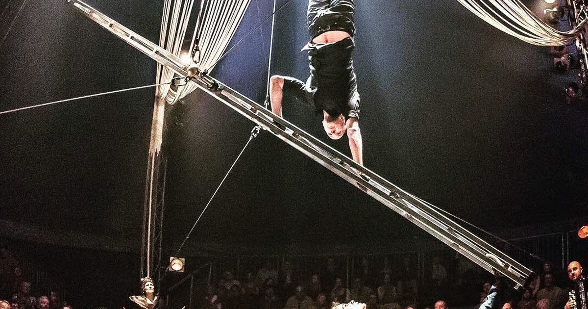 Saarbrücken. Cirque Bouffon'un yıldönümü gösterisi "Carrousel": 17 tarih planlandı