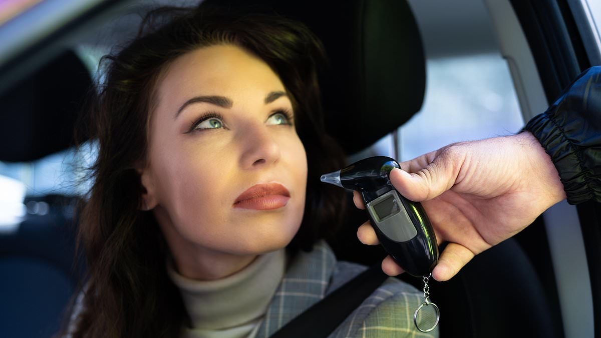 Non tocco alcol, ma sono stato arrestato per guida in stato di ebbrezza dopo essermi "ubriacato" con un dessert a causa della mia rara condizione medica.