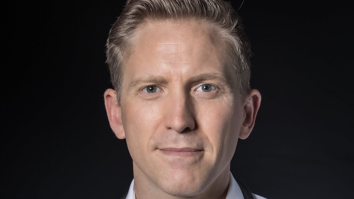 A verdade sobre o álcool e o que apenas uma dose REALMENTE faz ao seu corpo: Dr. Brad McKay