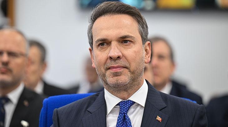 Minister Bayraktar: Anulowano 97 000 licencji, obszar wykopalisk stanowi 1/1000 powierzchni Turcji.