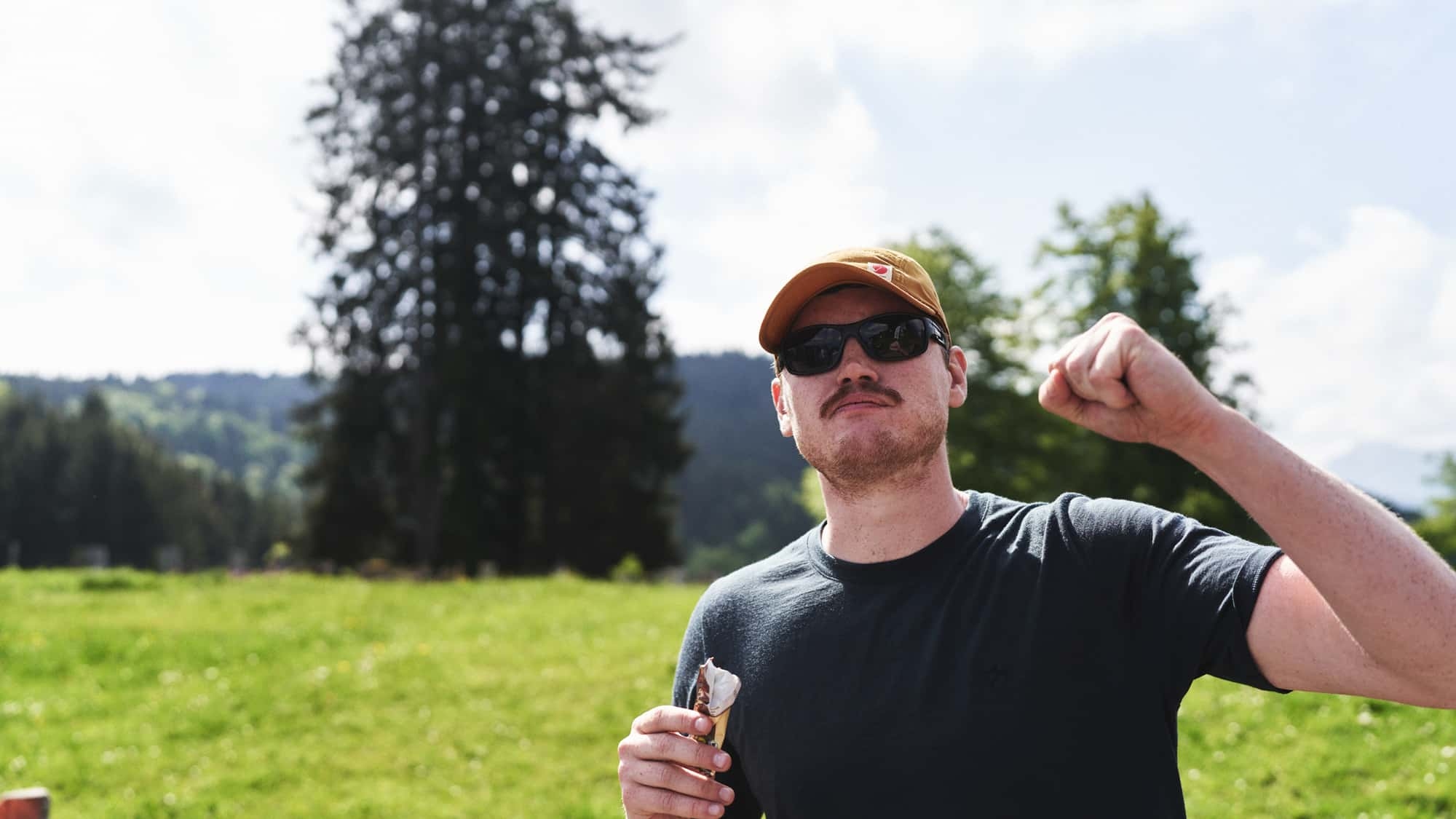 Najlepsze przekąski na wycieczce: Batony proteinowe wystawione na próbę