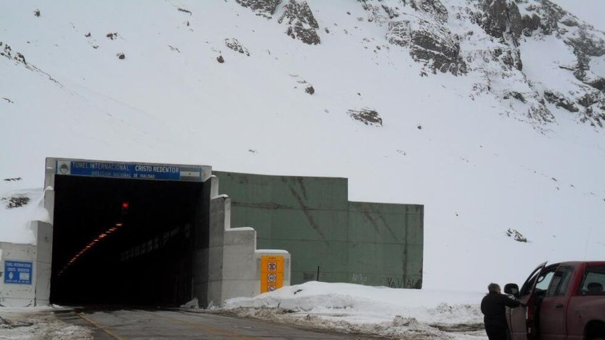 Le col du Cristo Redentor restera fermé jusqu'à vendredi en raison des mauvaises conditions météorologiques en haute montagne.