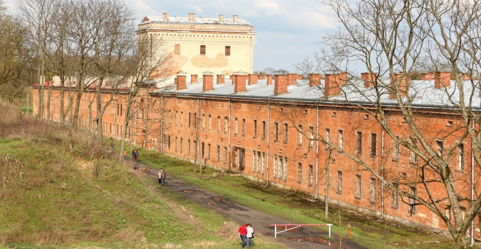 Abandoned 19th-century fortress near Warsaw to be turned into hotel
