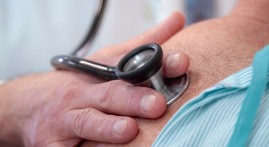 3 Reglas de Oro: El médico en ejercicio más longevo revela cómo vivió hasta los 103 años.