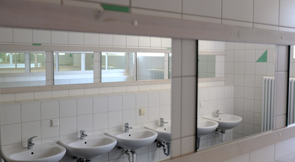 Se laver deux fois par semaine représente une augmentation de 100 %. Changement pour les détenus