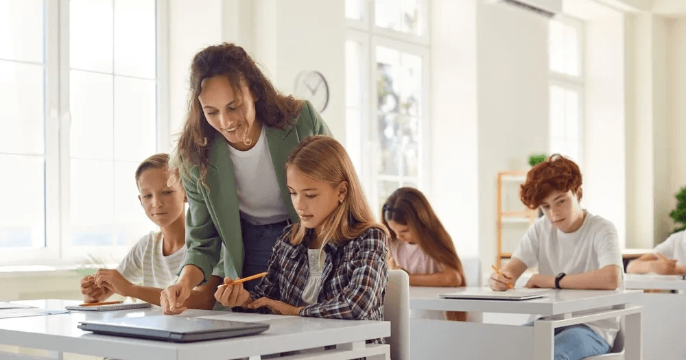 The State Duma has proposed introducing penalties for insulting teachers.