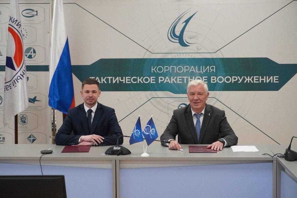 Smolensk Bölgesi Sanayi ve Ticaret Bakanlığı, Rusya Makine Mühendisleri Birliği ile işbirliği anlaşması imzaladı.