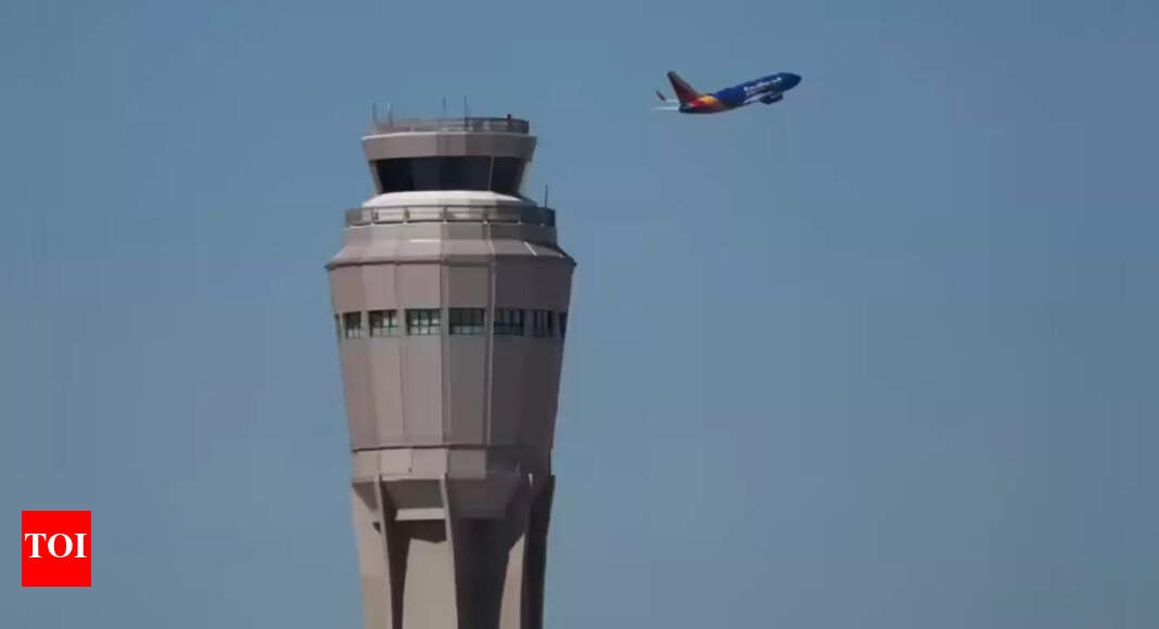 Atlanta havaalanı kaosu: Hartsfield-Jackson ATC kulesi yangın alarmı ve gaz kokusu nedeniyle boşaltıldı; uçuşlar ertelendi