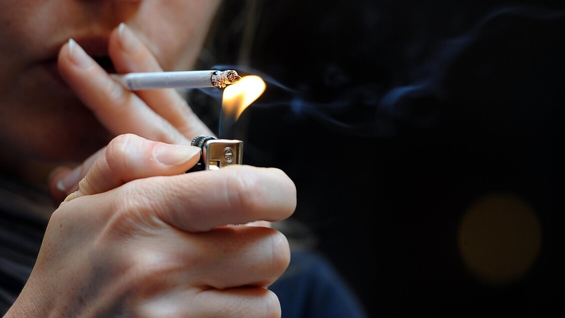 SPÉCIAL CONGRÈS DE L'AIOM : Chaque cigarette vole 20 minutes de vie, ce qui coûte 25 milliards de dollars au NHS.