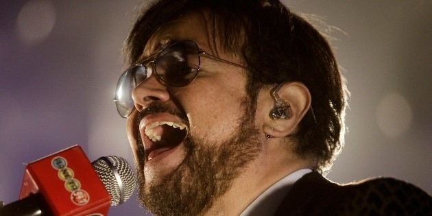 Aleks Syntek zgłasza się do kliniki rehabilitacyjnej po przyznaniu się do osobistego kryzysu